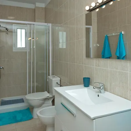 Apartment Eslanzarote Rame House In Puerto Del Carmen, Super Wifi, Sat Tv